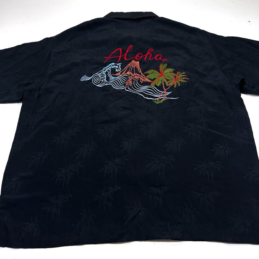 BC Ethic Men's XXL Silk Hawaiian Embroidered Aloha Volcano Ocean Wave Shirt
